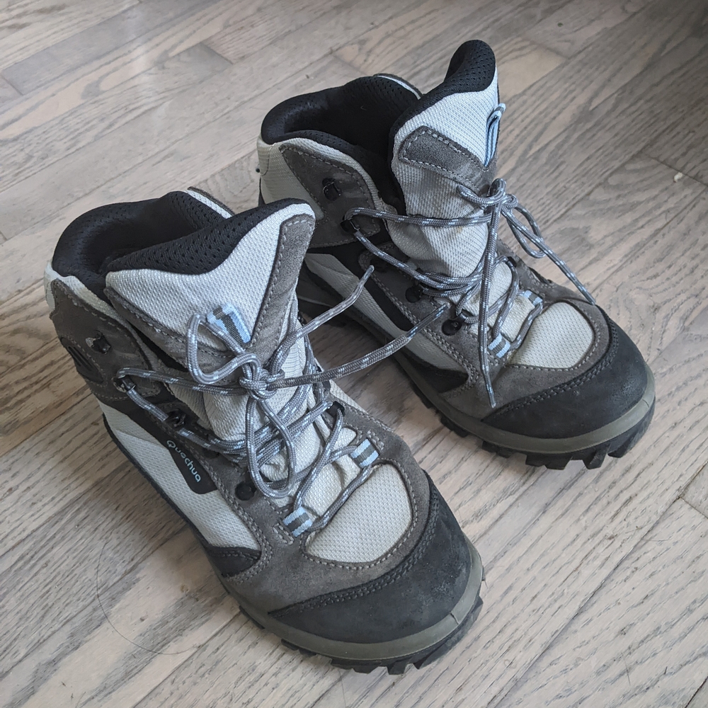 Quechua Lightweight Hiking Boots Shoes, Women's 8